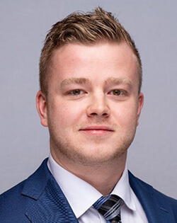 Lee, Zachary