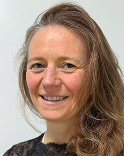 McArthur, Helen